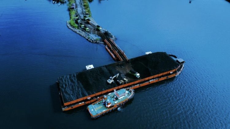 Selama Lebaran, PTP Nonpetikemas Tetap Layani Arus Logistik 24/7