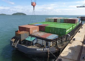 Terminal Kijing Resmi Layani Petikemas Perdana, Perkuat Konektivitas Logistik Kalimantan Barat