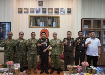 Kababinkum HAM TNI Silaturahmi dengan Kajati NTT, Perkuat Sinergi Penegakan Hukum