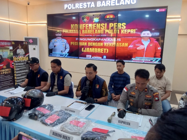 Satreskrim Polresta Barelang Tangkap Tiga Pelaku Jambret, Satu Lagi Masih Buron