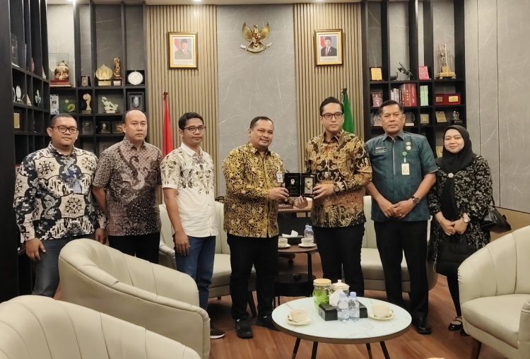 Rico Waas Dukung Indomaret Fun Run 2026, Dorong Produk UMKM Lokal Perluas Pasar di Ritel Modern