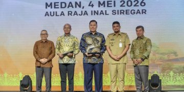 Wakil Ketua Dewan Komisioner LPS Mengukuhkan Kepala Kantor Perwakilan LPS I Sumatera